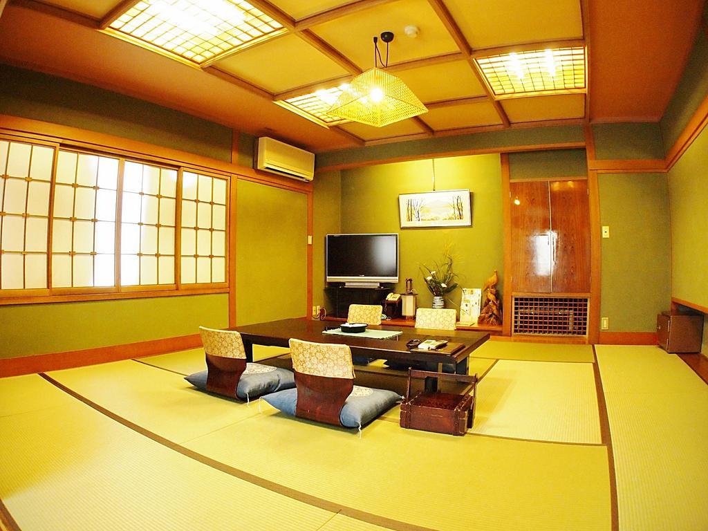 Chuo Hotel Chikuma Exteriör bild